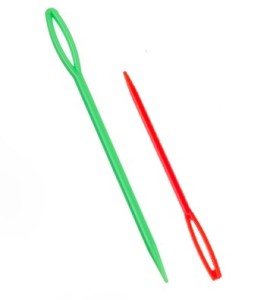 2 igły plastikowe, haft, chowanie nitek 7cm+9,3cm