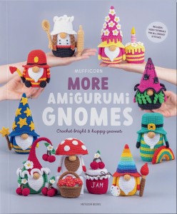 Książka z wzorami na maskotki szydełkowe More Amigurumi Gnomes